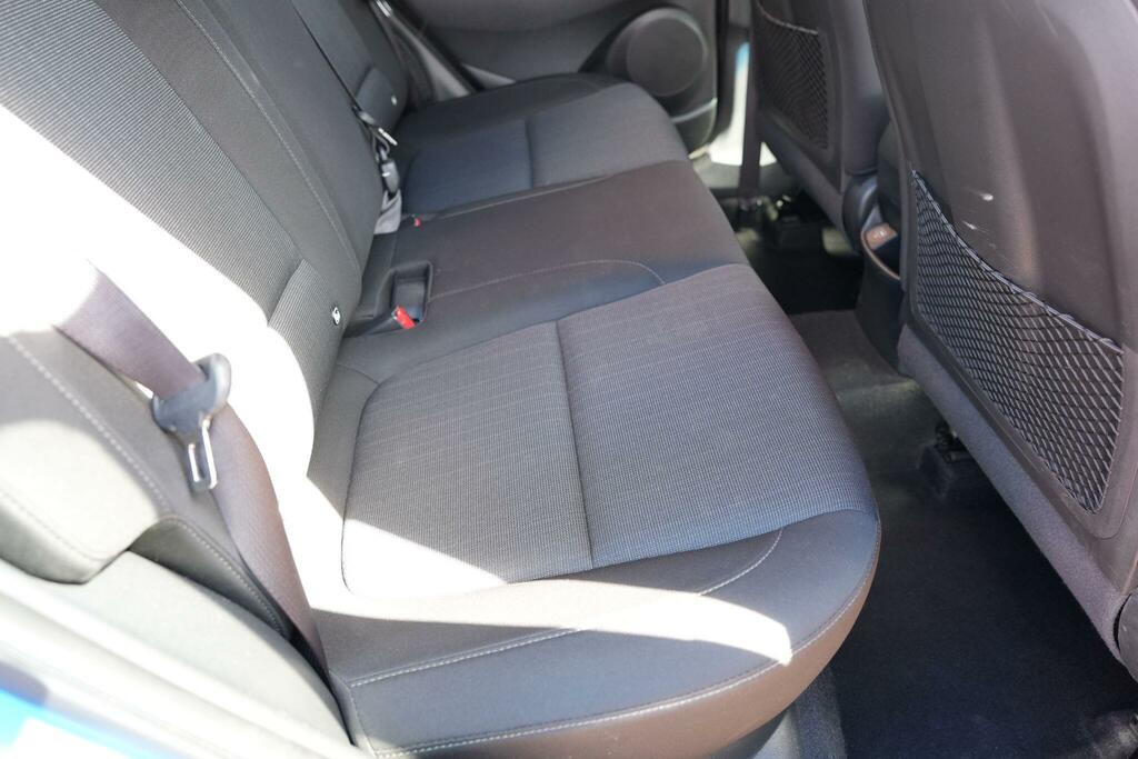 Hyundai Kona Automatic Black #32