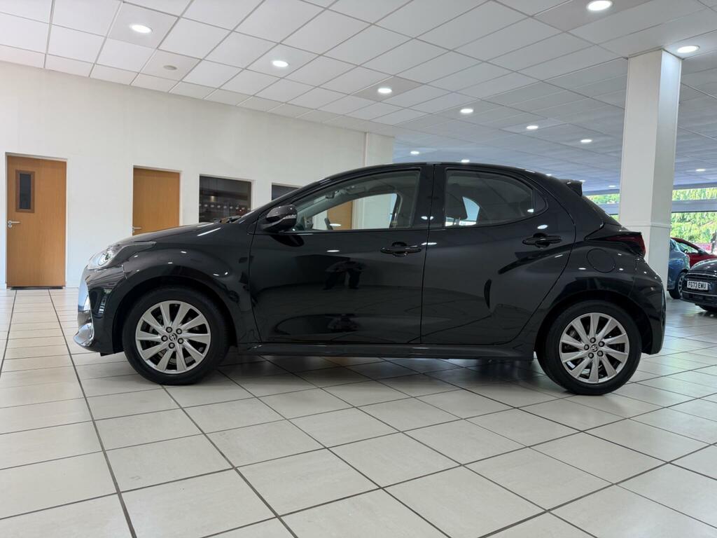Toyota Yaris 1.5 Vvt-h Icon Hatchback Hybrid E-cvt E Black #5