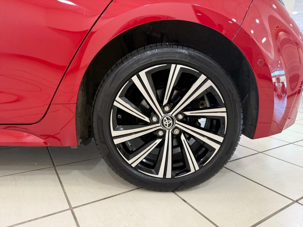 Toyota Corolla 1.8 Icon Tech 121 Bhp White #28