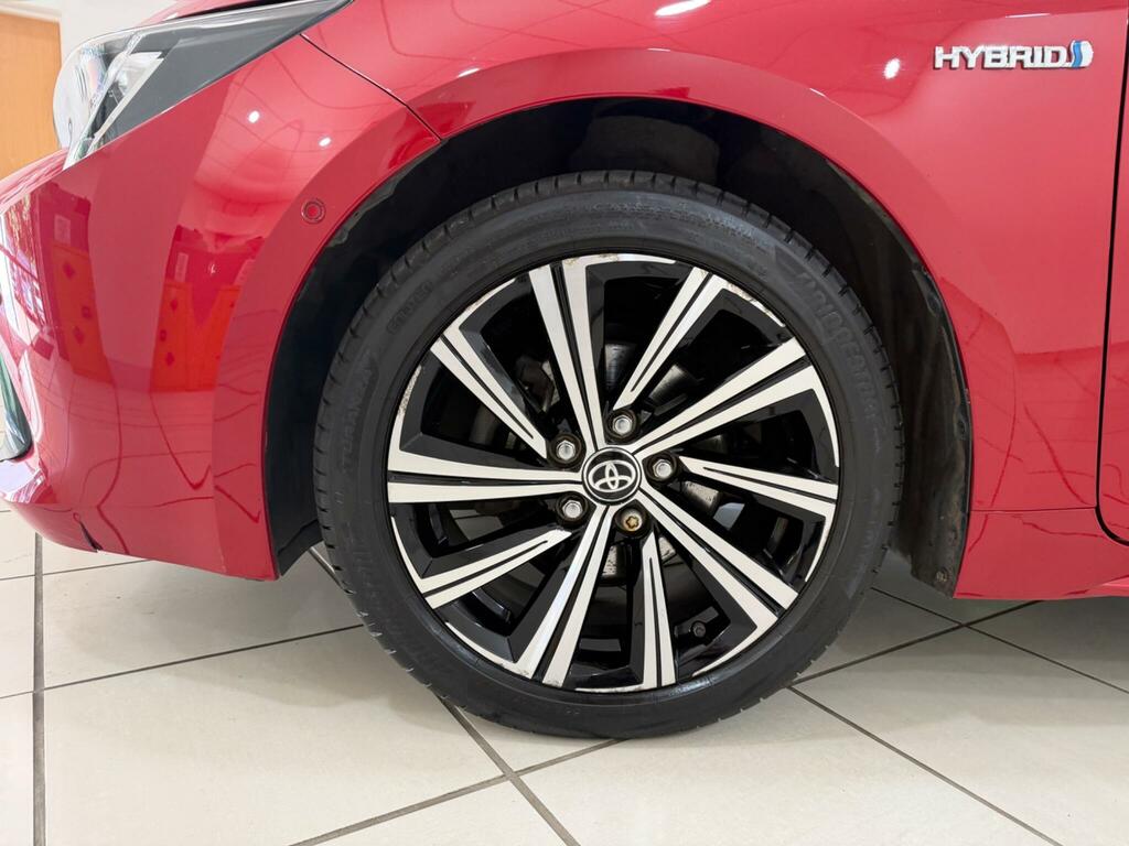 Toyota Corolla 1.8 Icon Tech 121 Bhp White #25