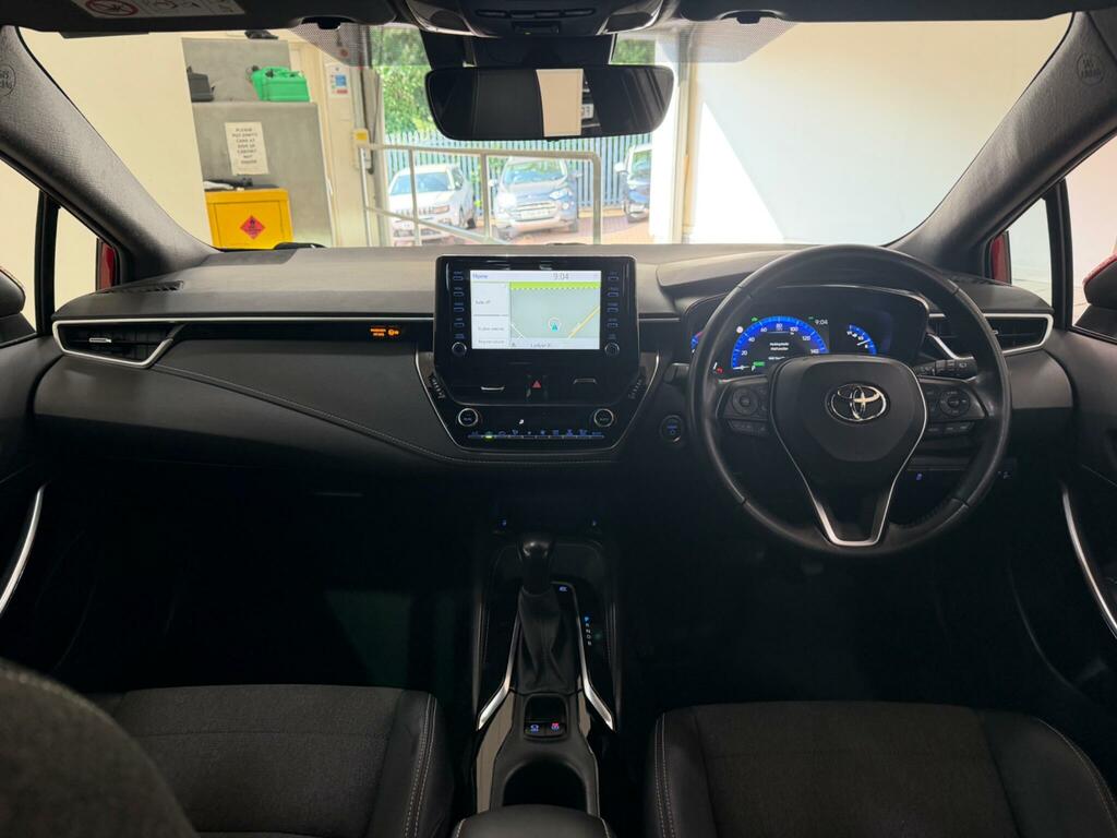 Toyota Corolla 1.8 Icon Tech 121 Bhp White #9