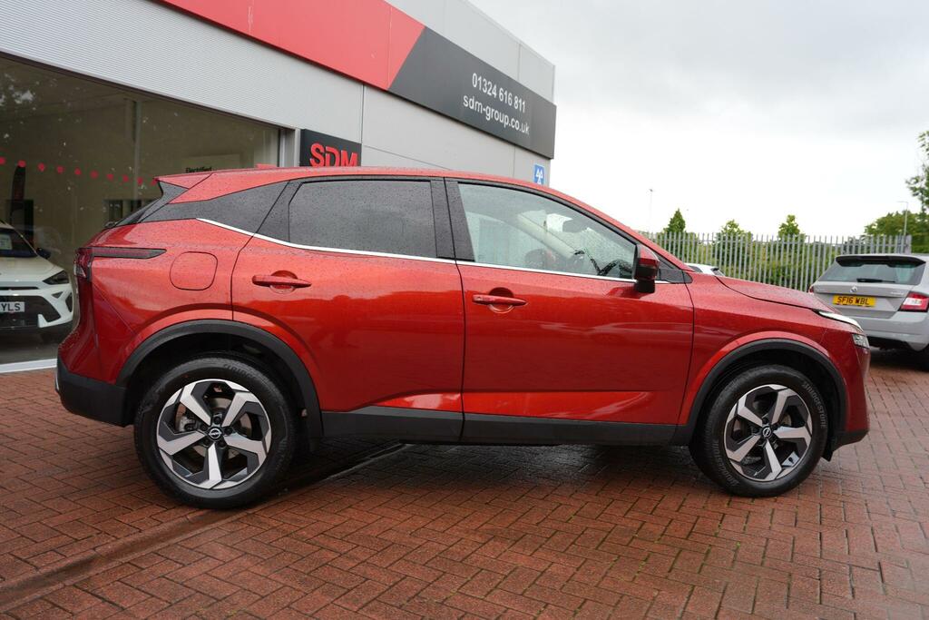 Nissan Qashqai 1.3 Dig-t Mhev N-connecta Suv Hybrid Ma AO23LMK Red #2
