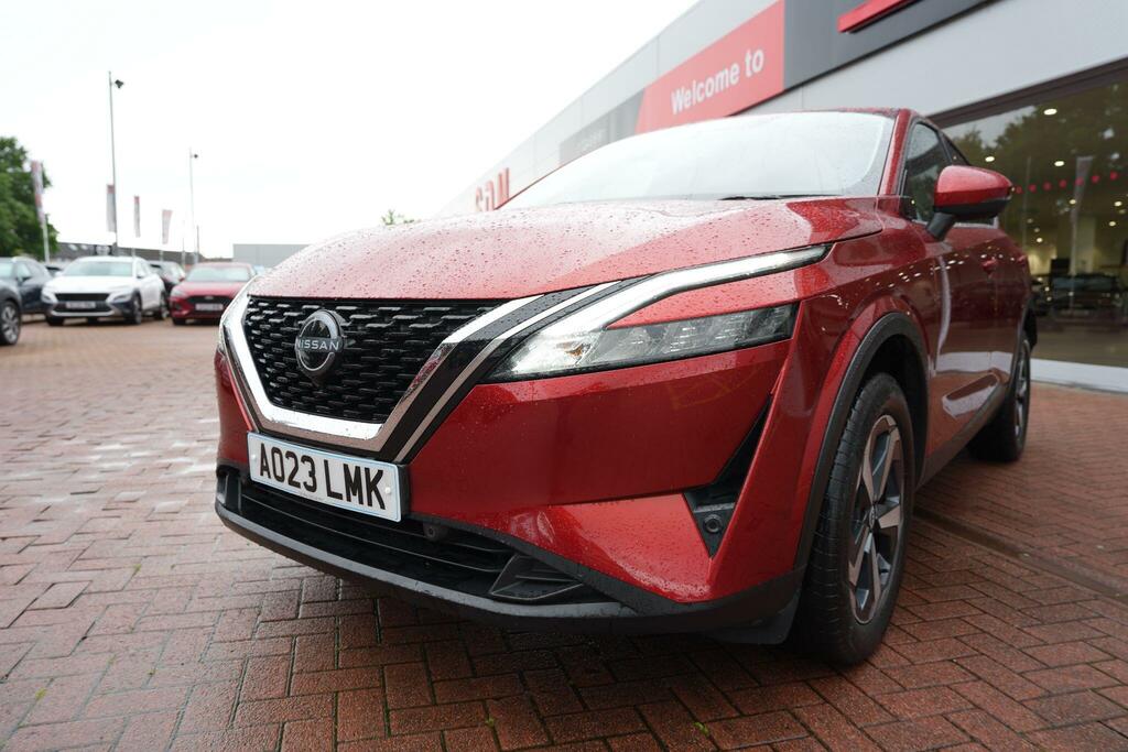 Nissan Qashqai 1.3 Dig-t Mhev N-connecta Suv Hybrid Ma AO23LMK Red #5