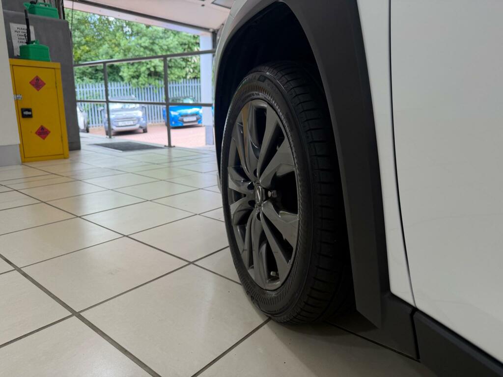 Lexus UX 250H 2.0 Cvt Premium Plus White #34