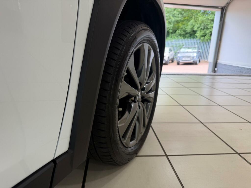 Lexus UX 250H 2.0 Cvt Premium Plus White #25