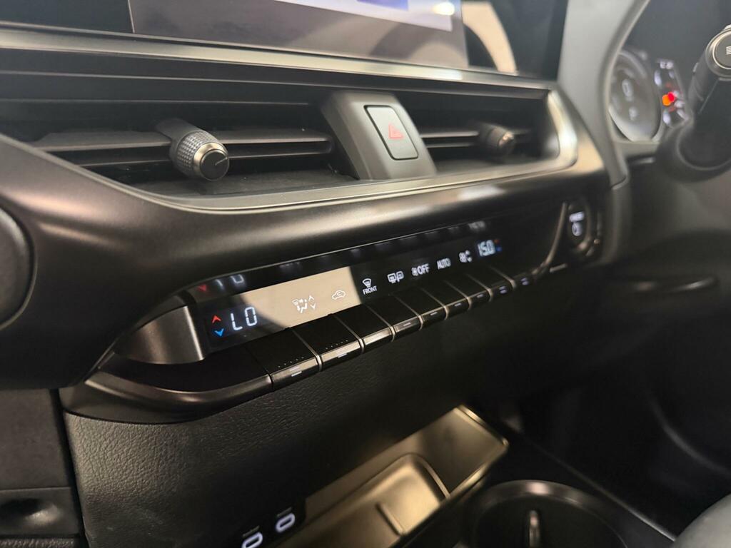 Lexus UX 250H 2.0 Cvt Premium Plus White #24