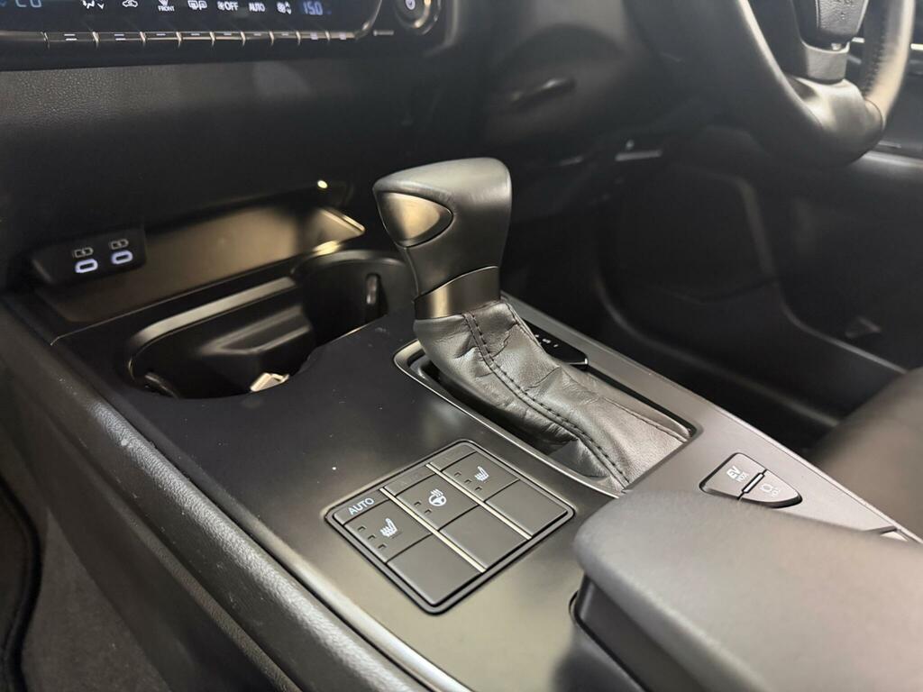 Lexus UX 250H 2.0 Cvt Premium Plus White #48