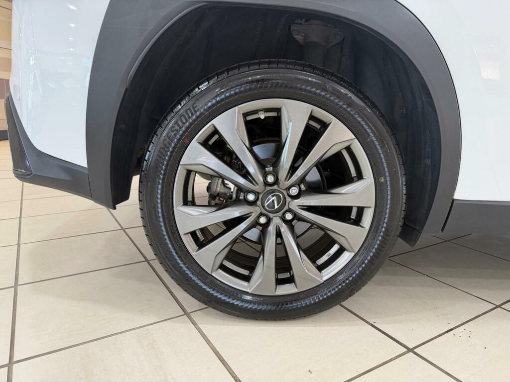 Lexus UX 250H 2.0 Cvt Premium Plus White #28