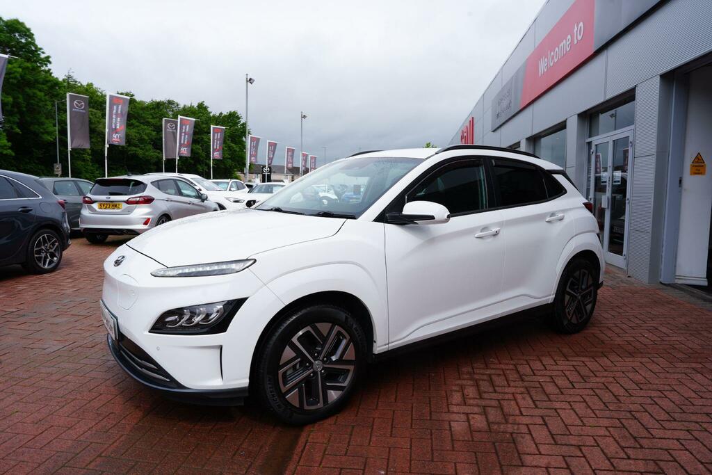 Hyundai Kona 39Kwh Premium Suv 10.5Kw Charge White