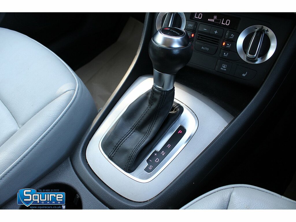 Audi Q3 Tdi Se U1647 White #2