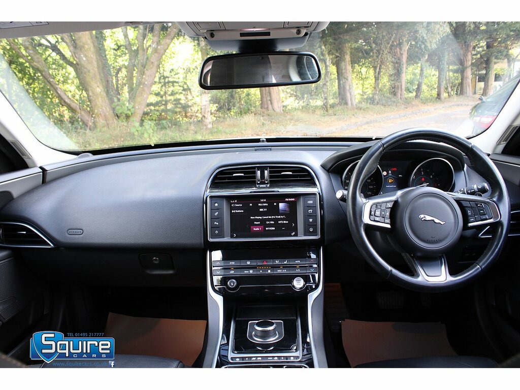 Jaguar XE I R-sport Black #17