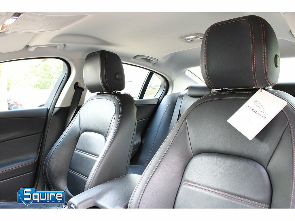 Jaguar XE I R-sport Black #25