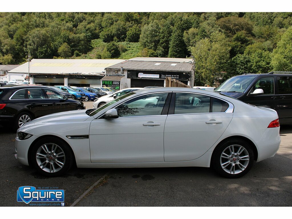 Jaguar XE I R-sport Black #10