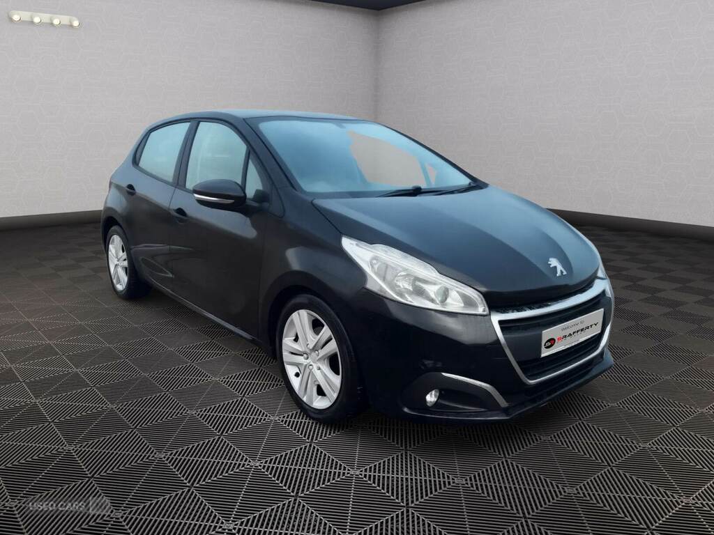 Peugeot 208 1.2 Puretech 82 Active Black