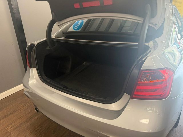 BMW 3 Series 2.0 318D M Sport Touring Euro 5 Ss Silver #8