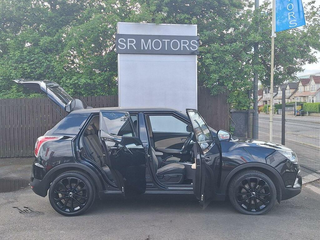 SsangYong Tivoli E-xgi Elx White #7