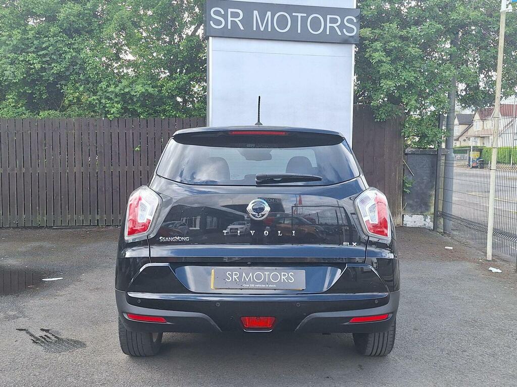 SsangYong Tivoli Suv 1.6 E-xgi Elx Euro 6 Ss 201818 Black #5