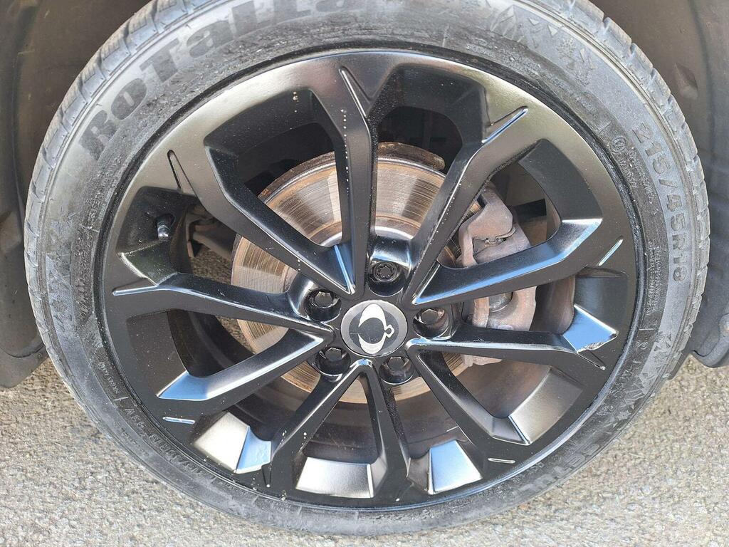 SsangYong Tivoli E-xgi Elx White #15