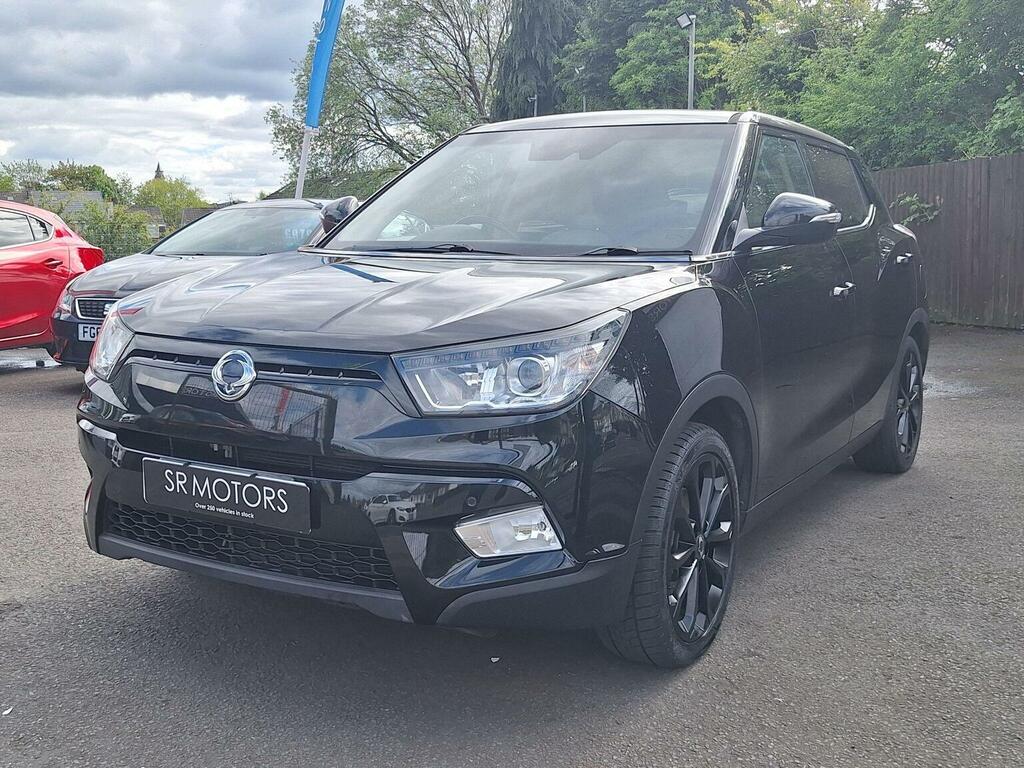 SsangYong Tivoli Suv 1.6 E-xgi Elx Euro 6 Ss 201818 Black #3