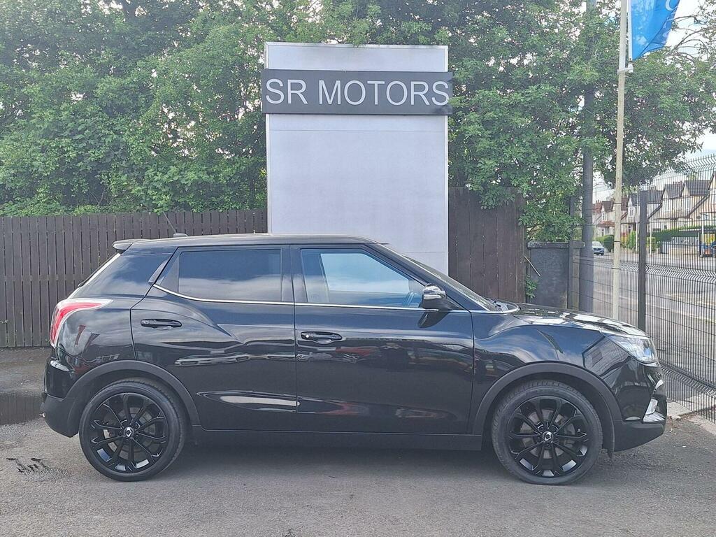SsangYong Tivoli Suv 1.6 E-xgi Elx Euro 6 Ss 201818 Black #6