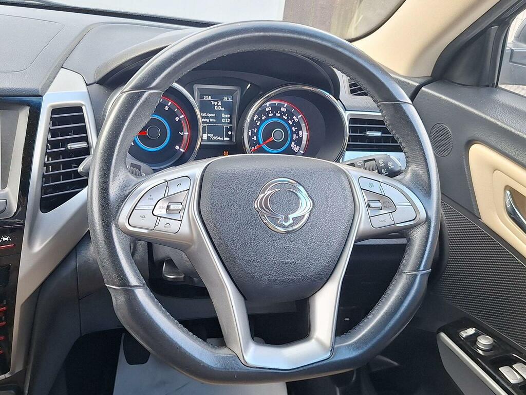SsangYong Tivoli E-xgi Elx White #20