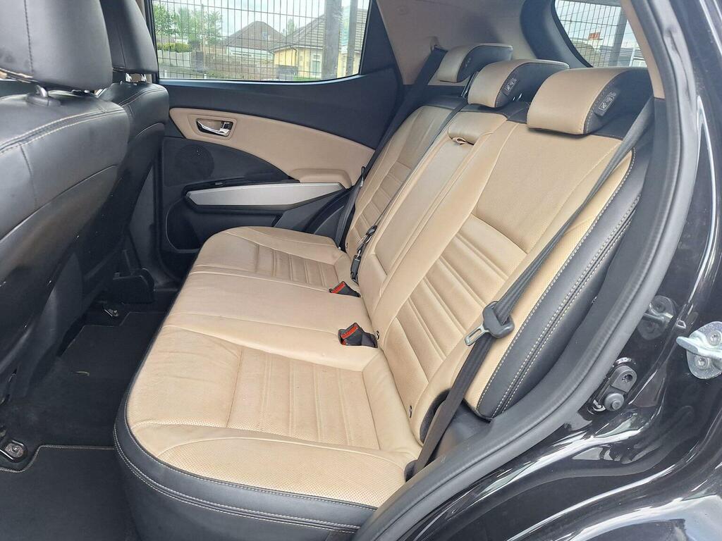 SsangYong Tivoli E-xgi Elx White #11