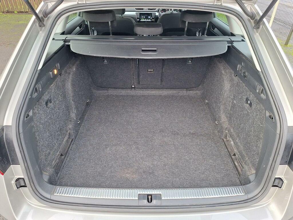 Skoda Superb Hatchback 2.0 Tdi Se L Executive, 1 Owner Car, Gre Brown #19