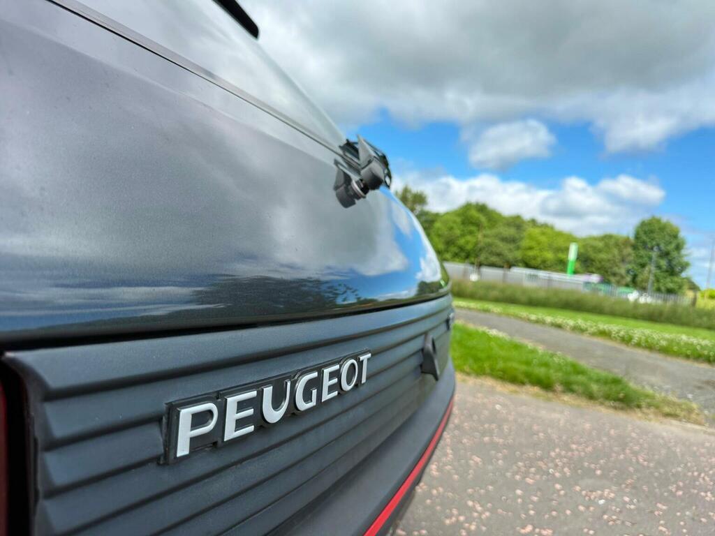 Peugeot 205 Hatchback White #17
