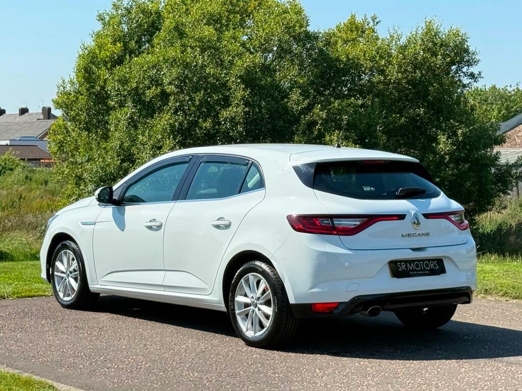 Renault Megane Hatchback 1.2 Tce Dynamique Nav Euro 6 Ss White #3