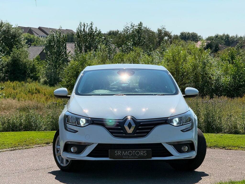 Renault Megane Hatchback 1.2 Tce Dynamique Nav Euro 6 Ss White #2