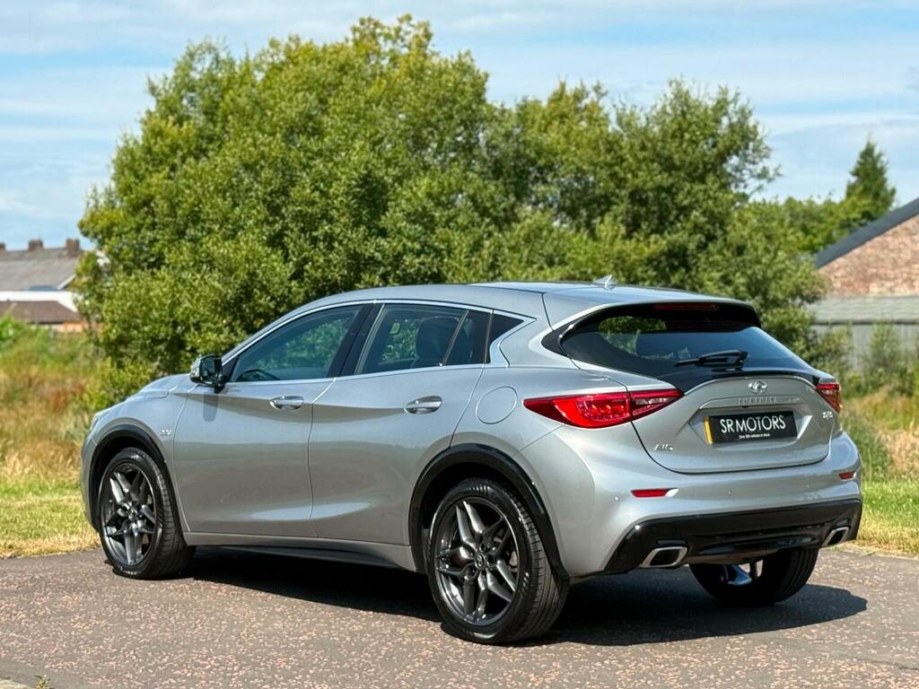 Infiniti Q30 Hatchback 2.2D Premium Tech Intouch Dct Euro 6 S Silver #5