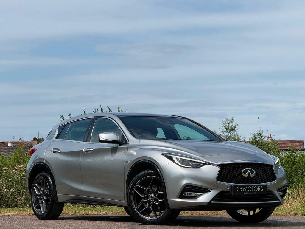 Infiniti Q30 Hatchback 2.2D Premium Tech Intouch Dct Euro 6 S Silver