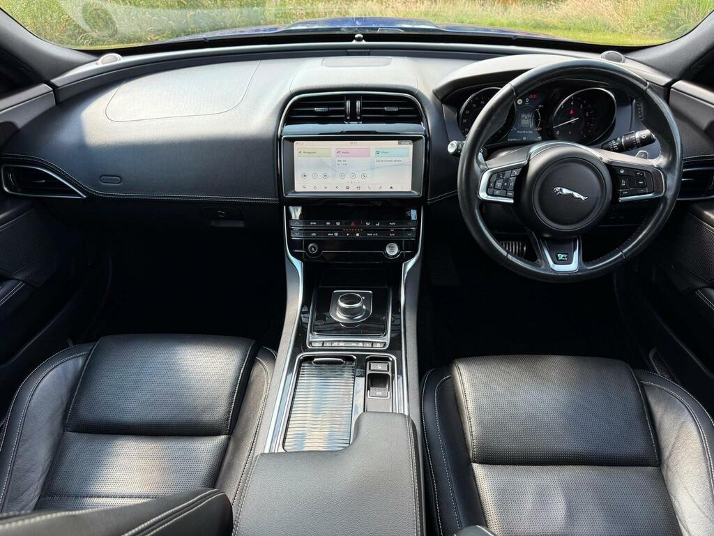 Jaguar XE 2.0 D180 R-dynamic Vq Black #13
