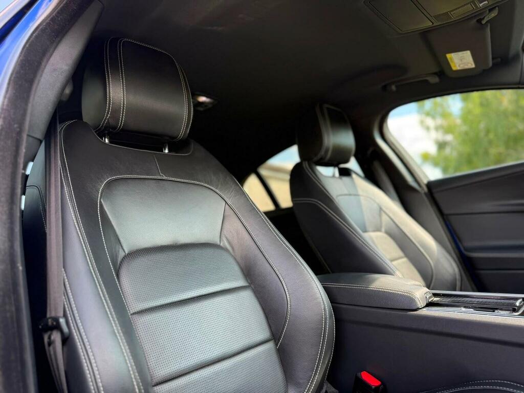 Jaguar XE 2.0 D180 R-dynamic Vq Black #15