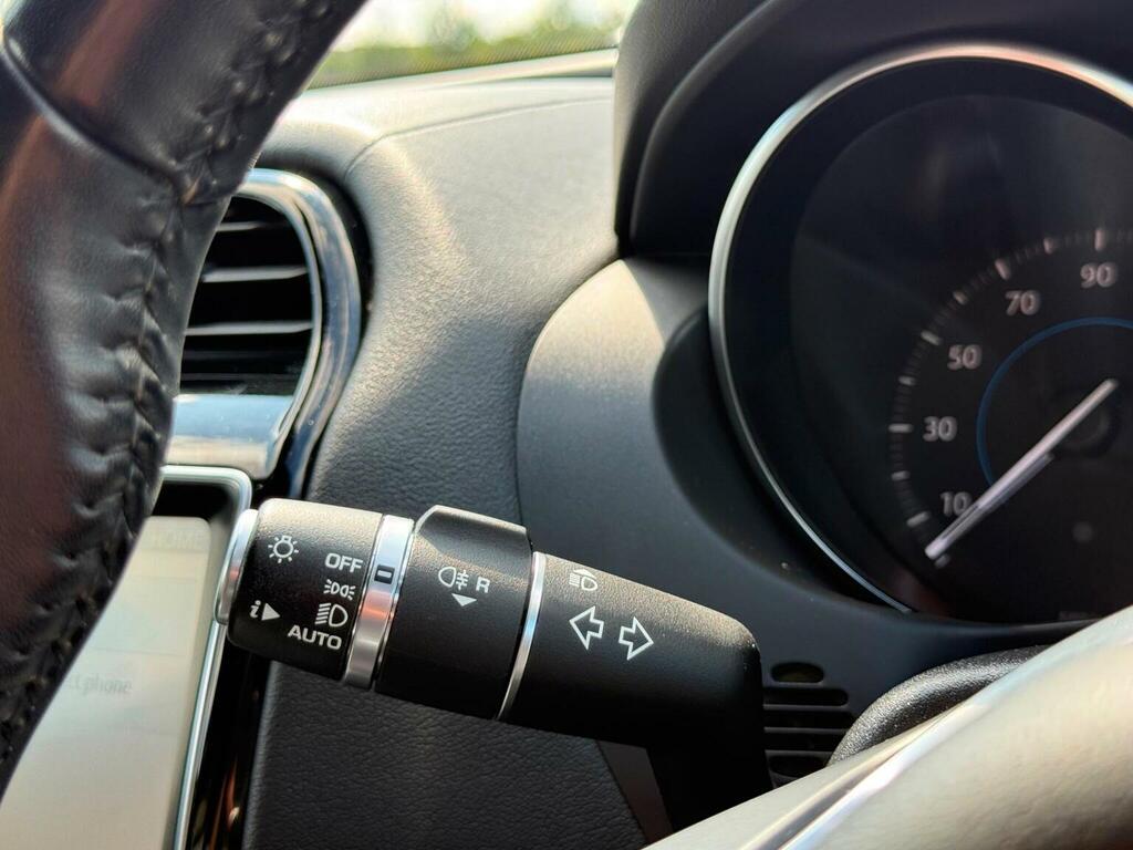 Jaguar XE 2.0 D180 R-dynamic Vq Black #21