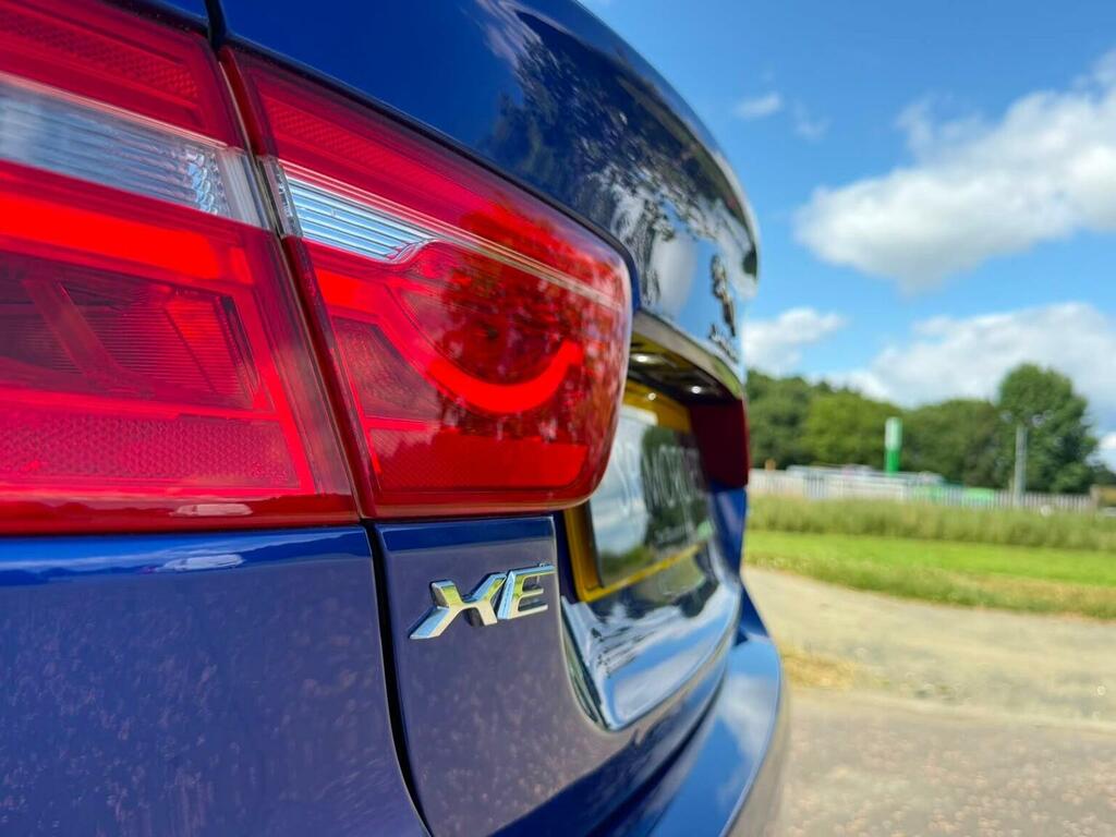 Jaguar XE 2.0 D180 R-dynamic Vq Black #49