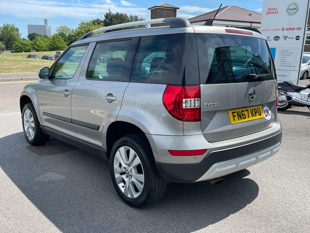 Skoda Yeti 1.2 Tsi Se L Drive Outdoor Euro 6 Ss FN67KPU #4