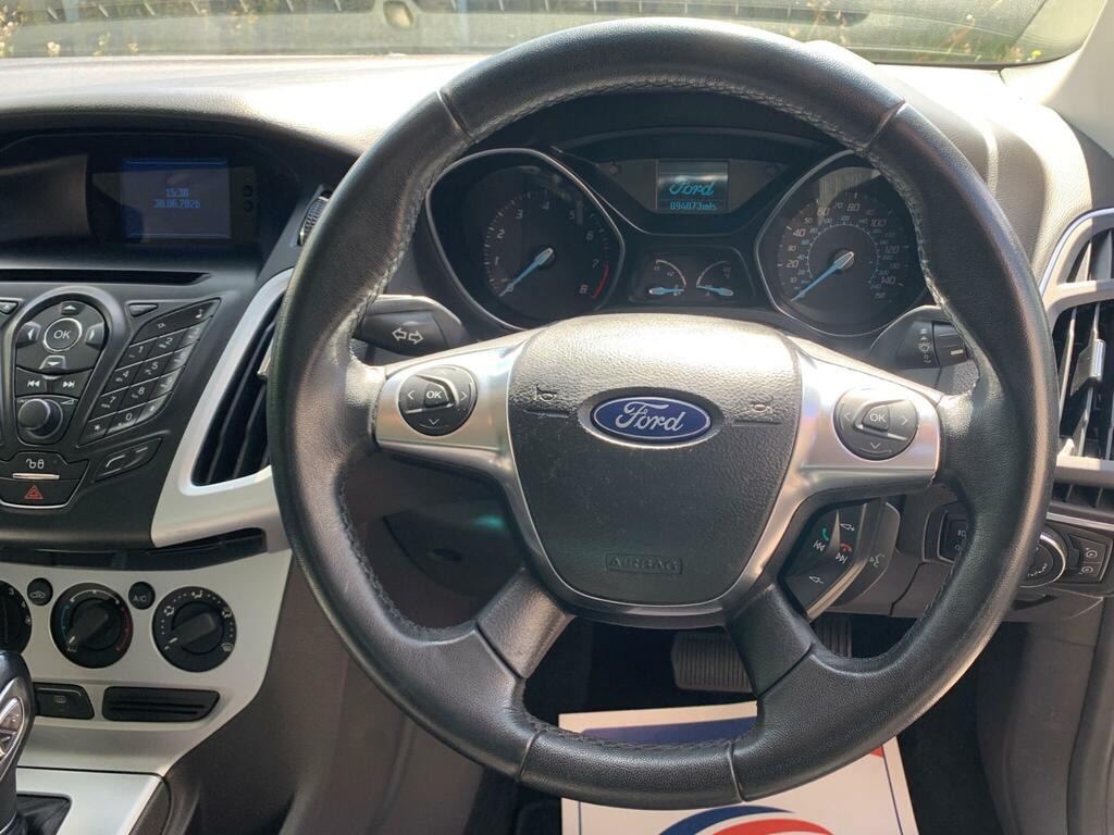 Ford Focus 1.6 Zetec Hatchback Euro 5 125 Grey #23