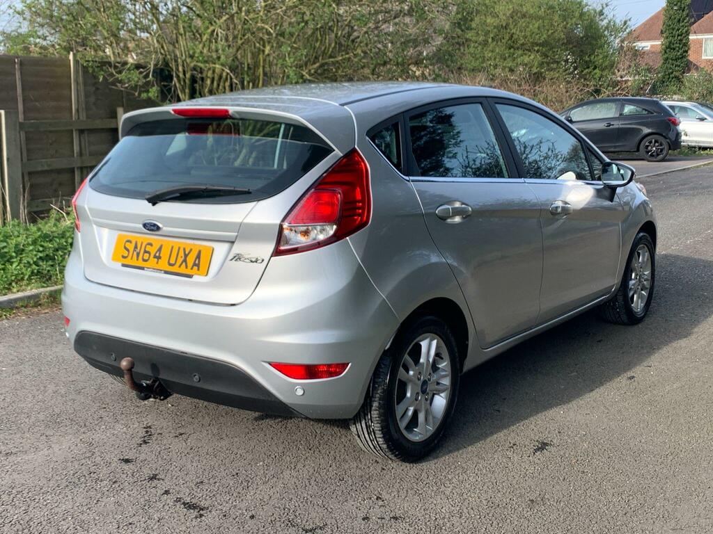 Ford Fiesta 1.6 Zetec Powershift Euro 5  #5