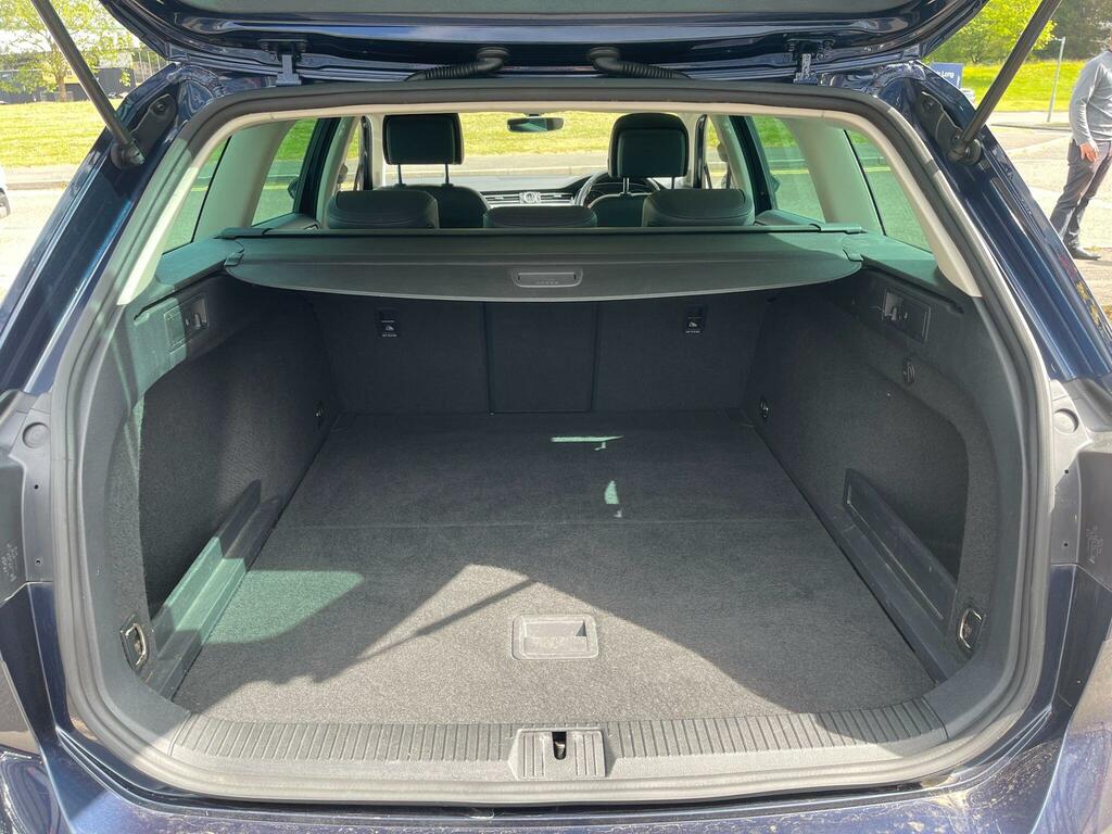 Volkswagen Passat 2.0 Tdi Bluemotion Tech Se Business Estate Die Grey #35