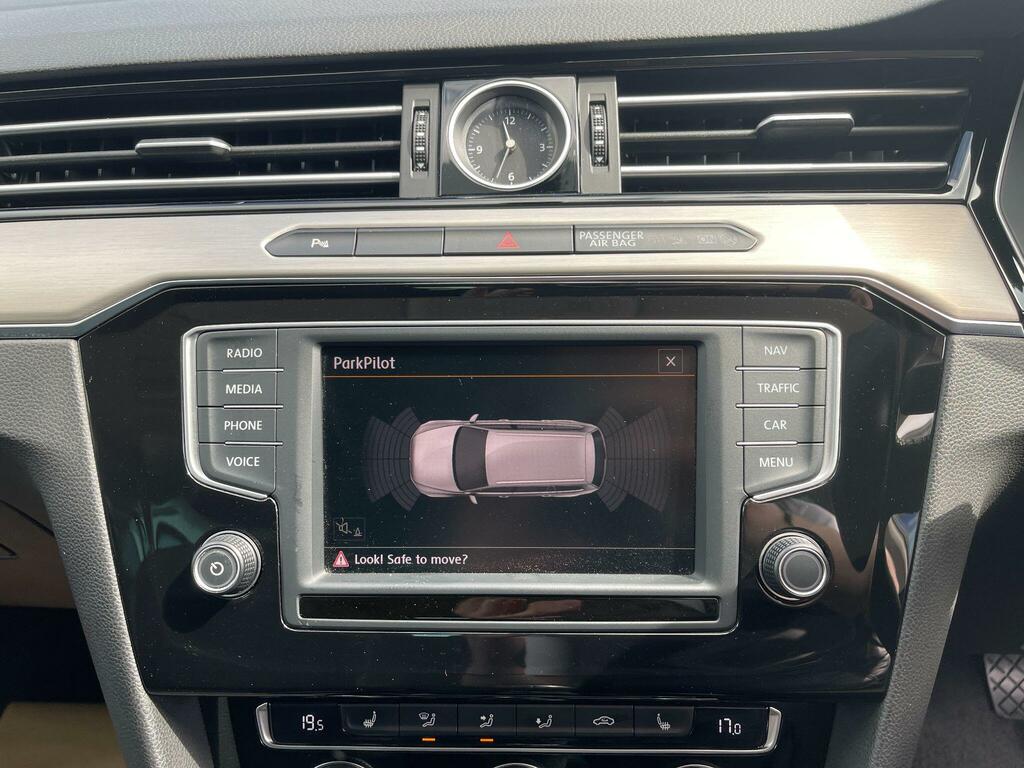 Volkswagen Passat 2.0 Tdi Bluemotion Tech Se Business Estate Die Grey #15