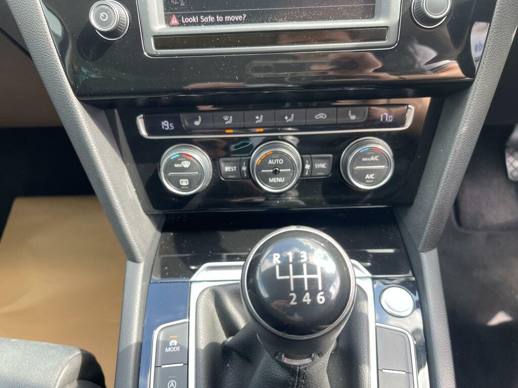 Volkswagen Passat 2.0 Tdi Bluemotion Tech Se Business Estate Die Grey #16
