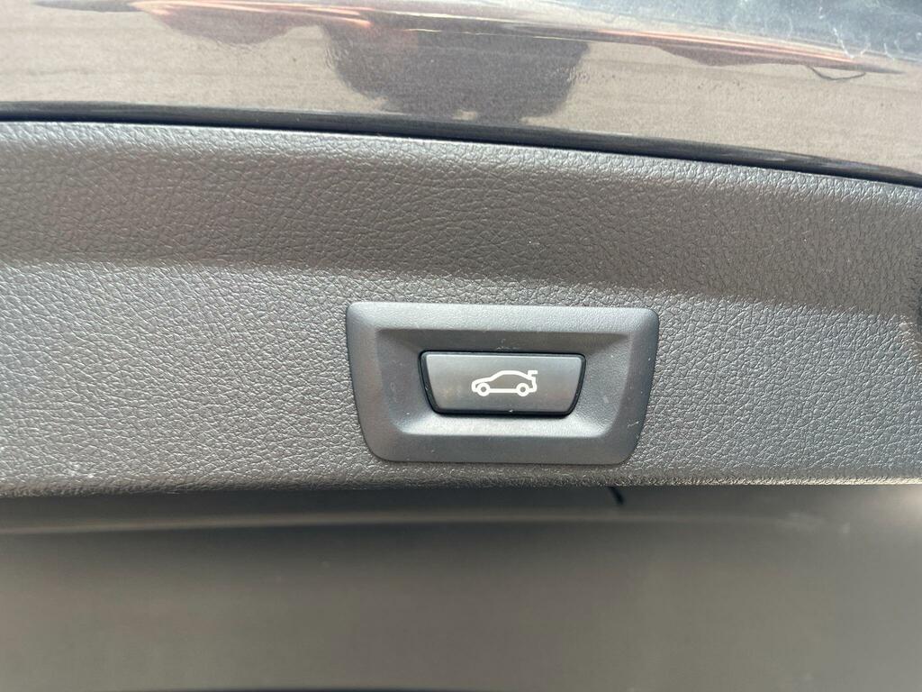 BMW 4 Series 420I Sport Professional Media Black #27