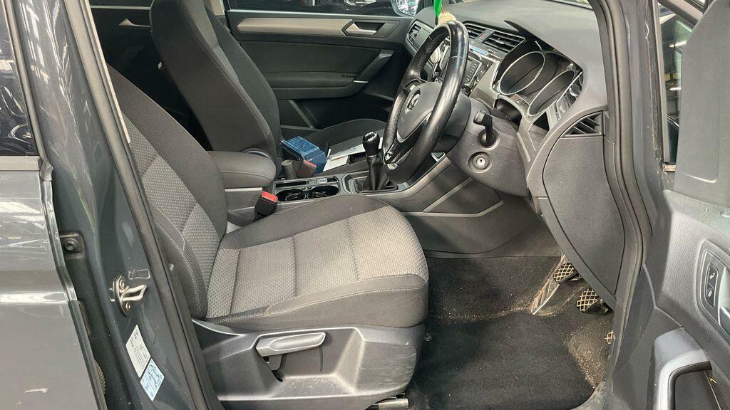 Volkswagen Touran 2.0 Tdi Bluemotion Tech Se Euro 6 Ss #6