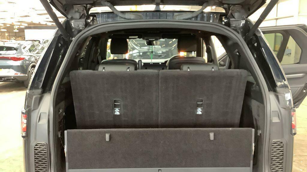 Land Rover Discovery 2019 2.0 Td4 Landmark Suv 4Wd Euro Grey #13