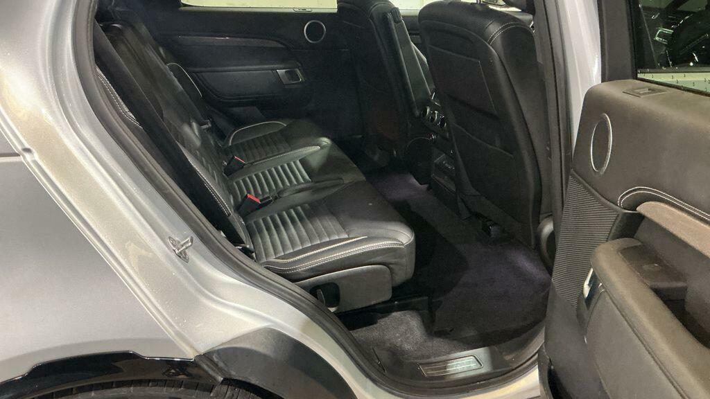 Land Rover Discovery 3.0 Sdv6 Hse 5 Seat Family Suv 4X4 Wit Black #10