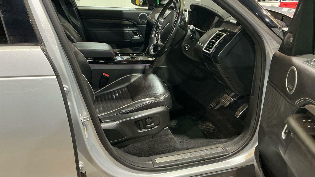 Land Rover Discovery 3.0 Sdv6 Hse 5 Seat Family Suv 4X4 Wit Black #9