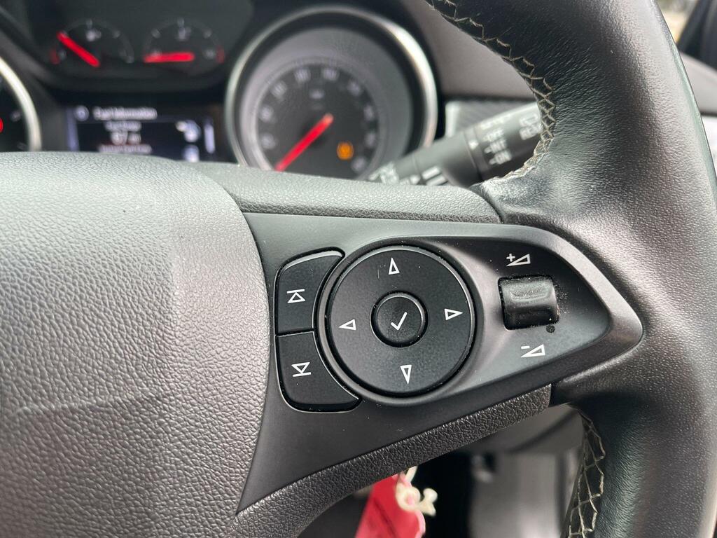 Vauxhall Astra 1.6T 16V 200 Elite Nav Hatchback Red #34