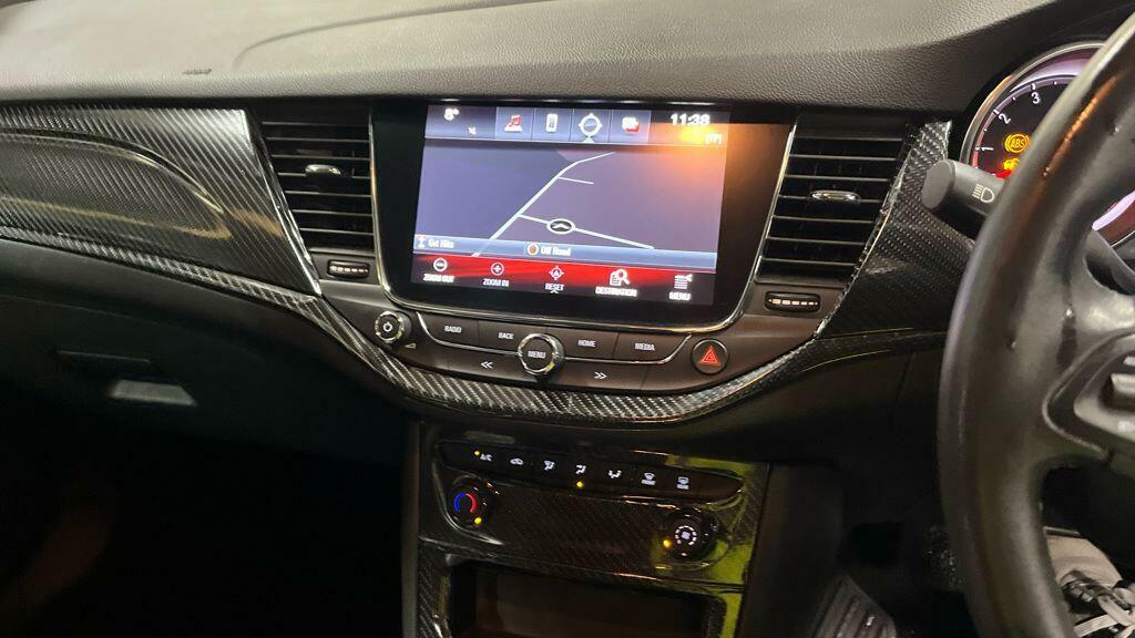 Vauxhall Astra 1.6T 16V 200 Elite Nav Hatchback Red #46