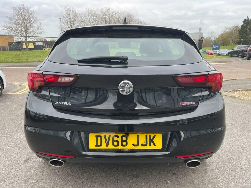 Vauxhall Astra 1.6T 16V 200 Elite Nav Hatchback Red #8